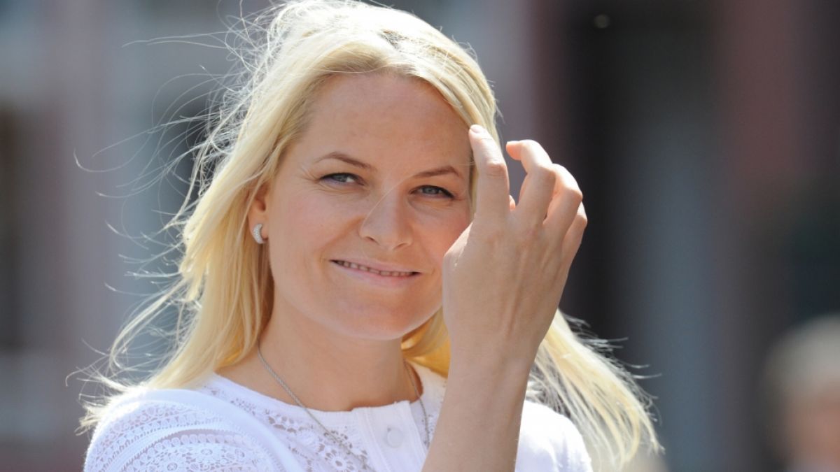 Norwegens Kronprinzessin Mette-Marit steckt bis zum Hals im Epstein-Skandal. (Foto)