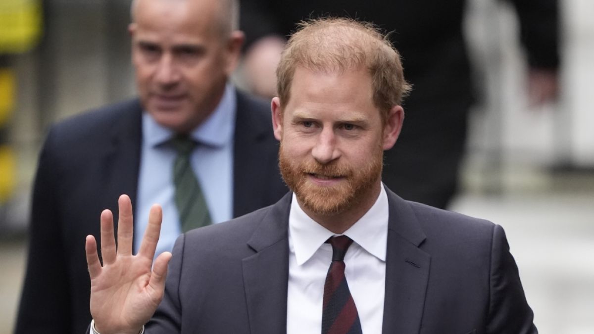 Einem Royals-Experten zufolge ist Prinz Harry inzwischen so verzweifelt, dass er seine eigenen Kinder instrumentalisieren muss, um seinen Ruf aufzupolieren. (Foto)