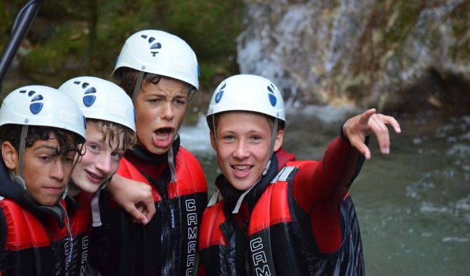 Die Jungs-WG: Sommer. Sonne. Elternfrei. bei ZDF