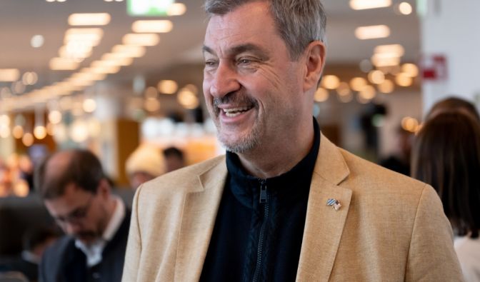 CSU-Chef postet Retro-Clip - Netz spottet über "peinliche Selbstinszenierung" Markus Söder