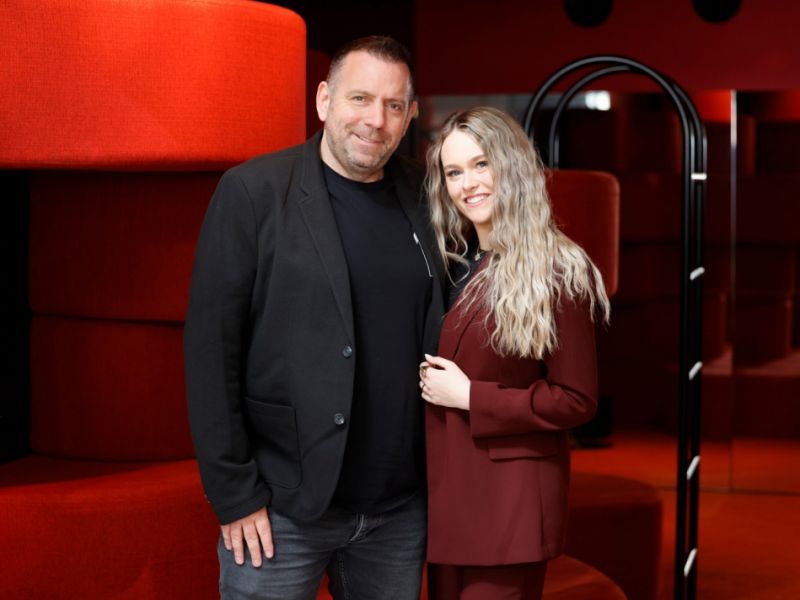 Ikke Hüftgold verlobt: Ballermann-Star wagt den nächsten Schritt - Antrag mit Hindernissen