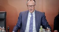 Schlechte Nachrichten für Friedrich Merz: Laut einer aktuellen Umfrage ist nur ein Bundespolitiker derzeit unbeliebter als der Bundeskanzler.
