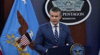 Pete Hegseth wies bei einer Pressekonferenz im Pentagon eine Journalistin zurecht.