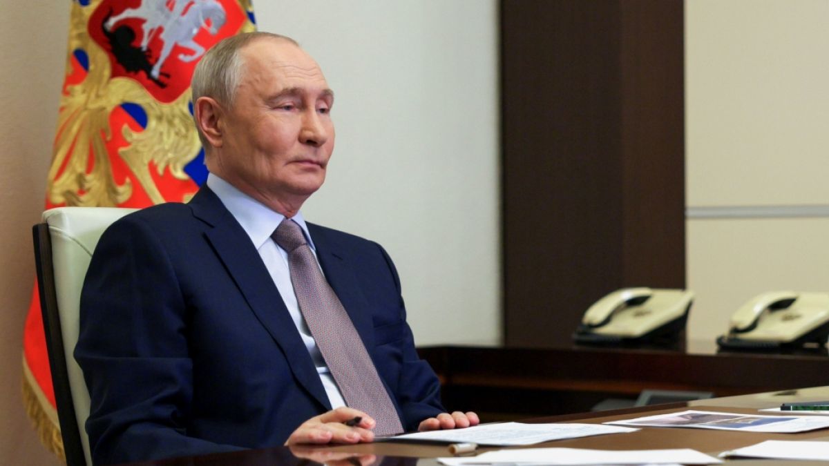 Wladimir Putin droht mit Vergeltung, sollte die britische Regierung seine Kriegsschiffe angreifen. (Foto)