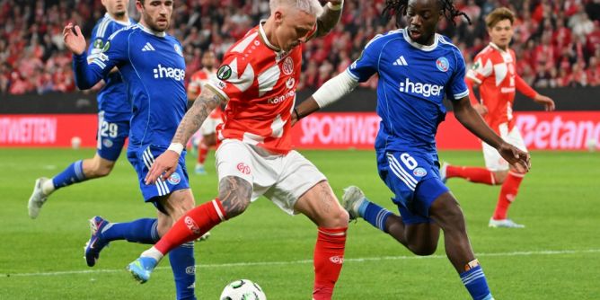 Racing Straßburg vs. 1. FSV Mainz 05