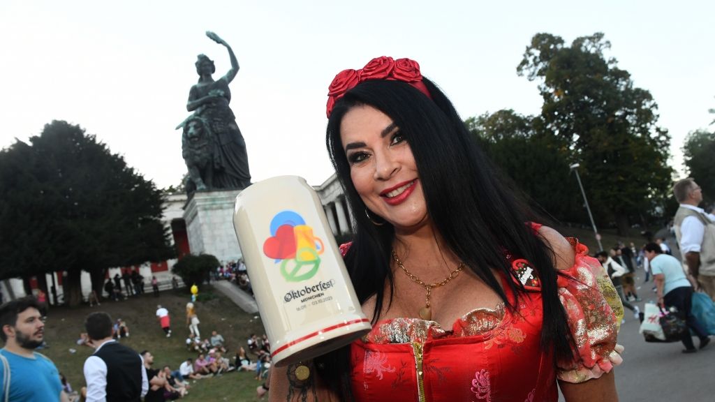 Liebes-Aus nach zwei Jahren - Katzenberger-Mama verkündet Trennung Iris Klein