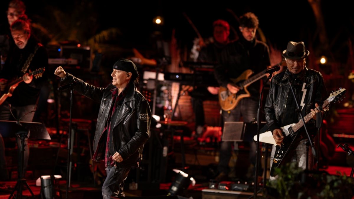 In diesem Jahr begleitet die Band Grosch's Eleven unter anderem Klaus Meine (l.) und Rudolf Schenker von den "Scorpions". (Foto)