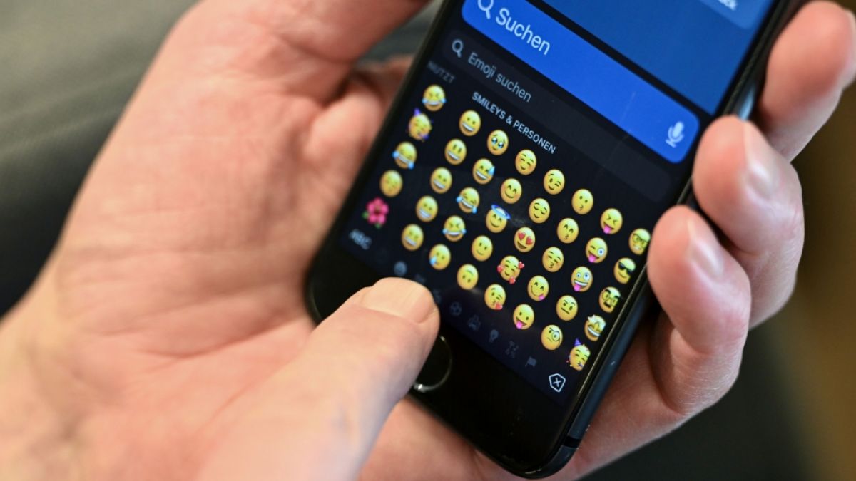 Wer auf WhatsApp die falschen Emojis verschickt, wird schnell als "Boomer" abgestempelt. (Foto)