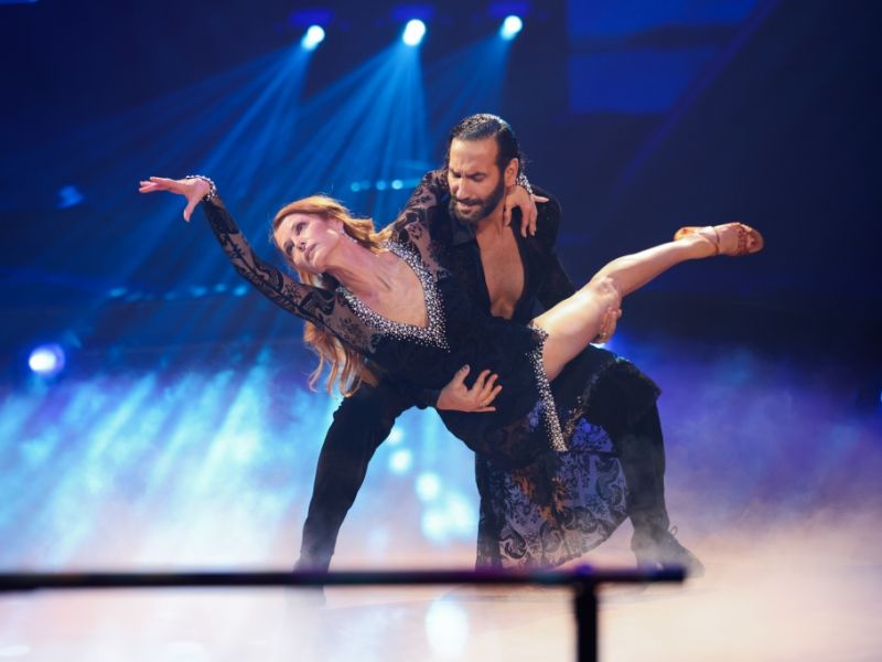 "Let's Dance"-Aus für Esther Schweins: Schauspielerin verletzt - sie kehrt jetzt in die RTL-Show zurück