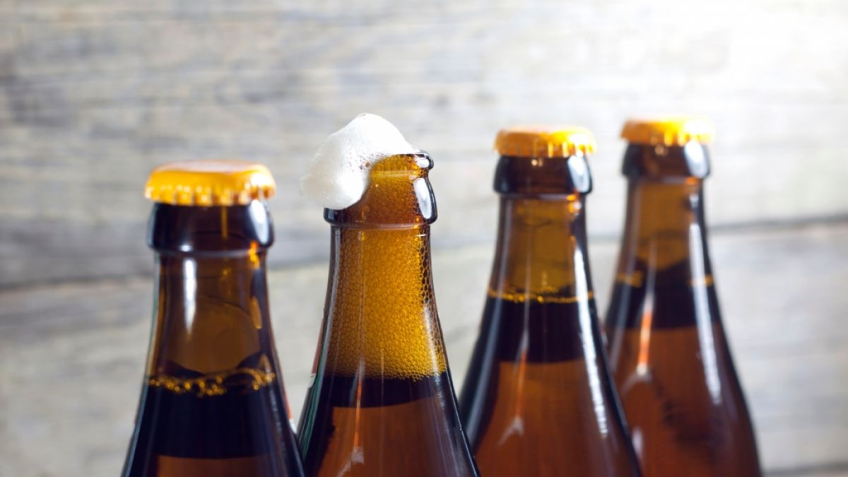 Bei einzelnen Flaschen kann es zu einem erh&ouml;hten Alkoholgehalt sowie Glasbruch kommen. (Foto)