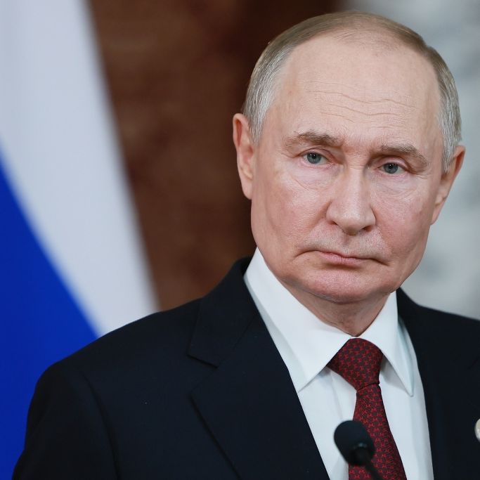 Putin-Chemiewerk in Flammen - Video zeigt gigantische Explosion