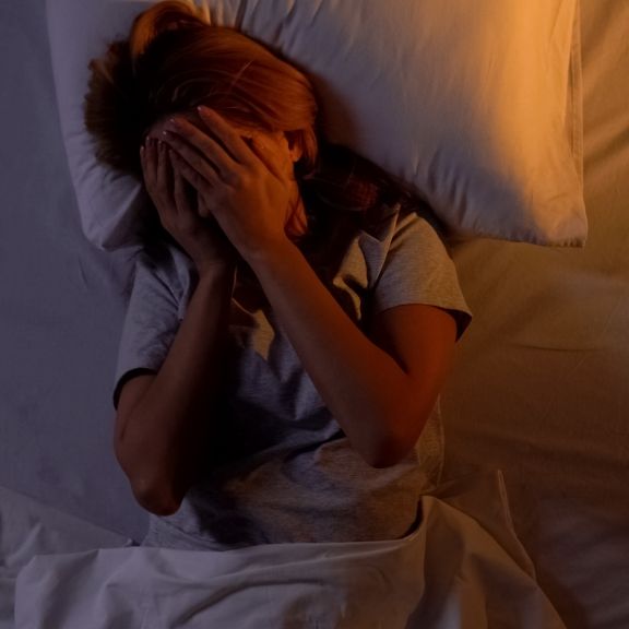 Das ist der Grund, warum man nachts immer wieder aufwacht