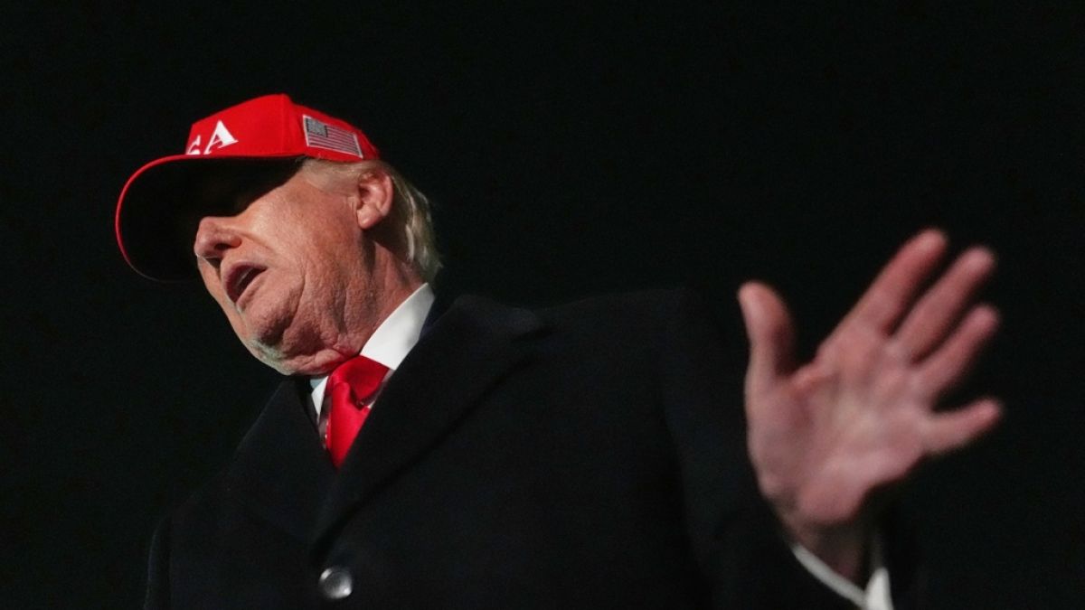 Donald Trump sorgt mit seinem Verhalten erneut f&uuml;r Spekulationen &uuml;ber seine geistige Verfassung. (Foto)