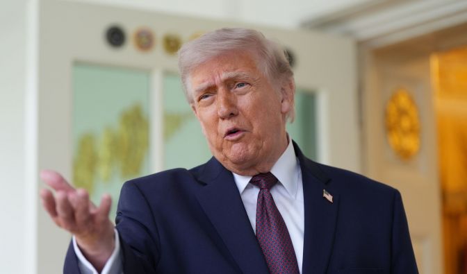 "Gotteslästerung!" Trump provoziert mit neuem Jesus-Bild Donald Trump