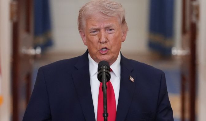 Gerüchte immer wilder - Wirbel um neuen Plan für Trump-Absetzung Donald Trump