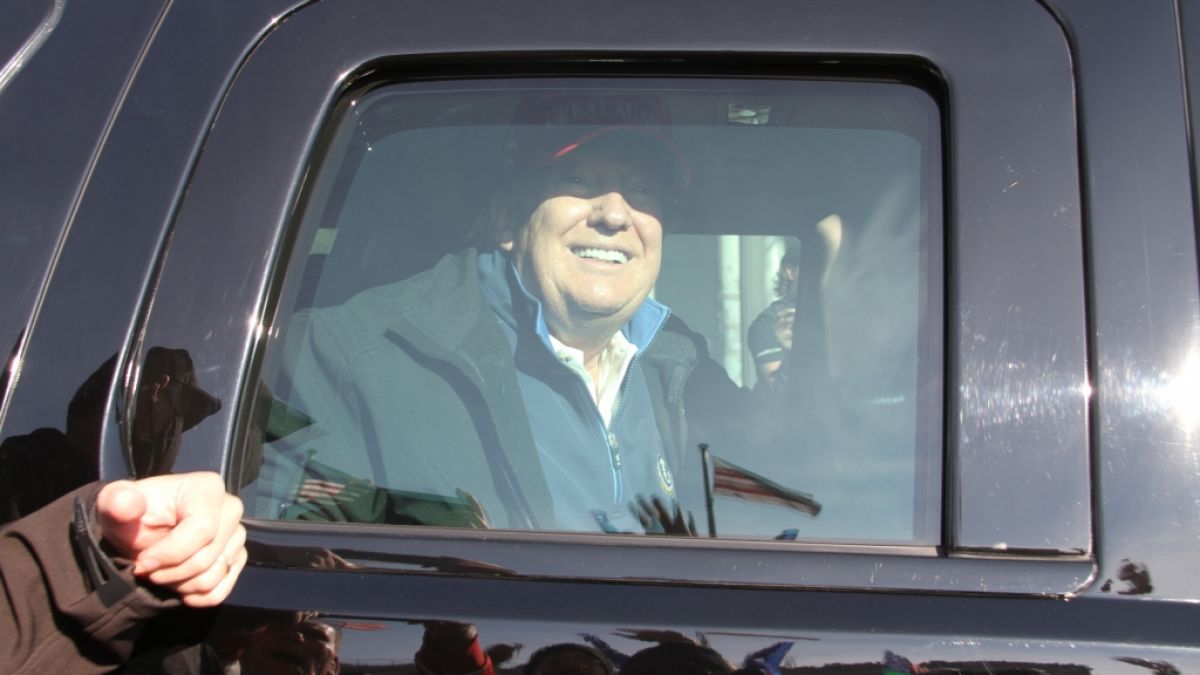 Donald Trump wird in Florida k&uuml;nftig mit seinem Auto &uuml;ber den&nbsp;"President Donald J. Trump Highway" fahren k&ouml;nnen. (Foto)