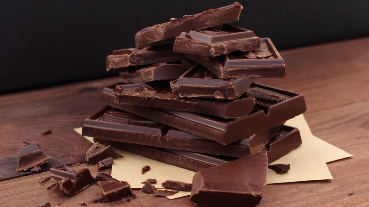 Zartbitterschokolade enth&auml;lt jede Menge Flavanole - Pflanzenstoffe mit positiver Wirkung auf die Gef&auml;&szlig;e. (Foto)