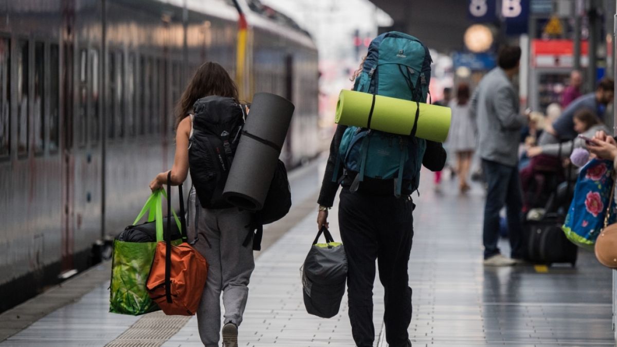 Viele junge Menschen reisen vor dem Studium oder der Ausbildung noch einmal quer durch Europa. (Foto)
