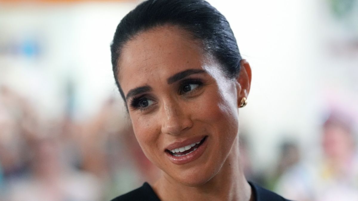 Dass Meghan Markle mit ihren eigenen Kindern Kasse machen will, st&ouml;&szlig;t Royals-Experten sauer auf. (Foto)