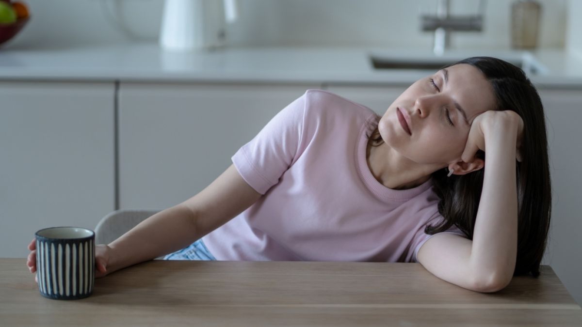 Wer sich langfristig m&uuml;de und schwach f&uuml;hlt, leidet wom&ouml;glich unter Eisenmangel. (Foto)