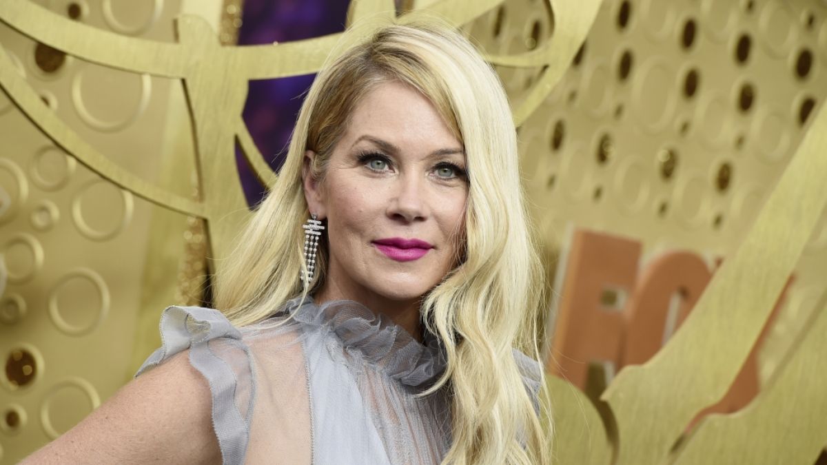 Christina Applegate: Krankheit belastet weiter - Schauspielerin k&uuml;ndigt R&uuml;ckzug an (Foto)