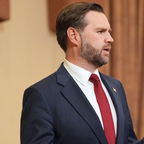 Ein Auftritt von JD Vance vor vermeintlich leerer Halle sorgt weiter für Wirbel.