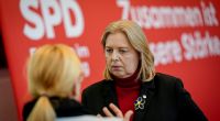 Die SPD-Bundesvorsitzende Bärbel Bas ließ bei 