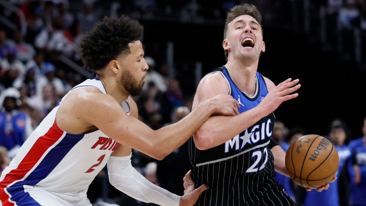 Orlando-Magic-Forward Franz Wagner (r) wird von Detroit Pistons-Guard Cade Cunningham (l) gefoult. (Foto)