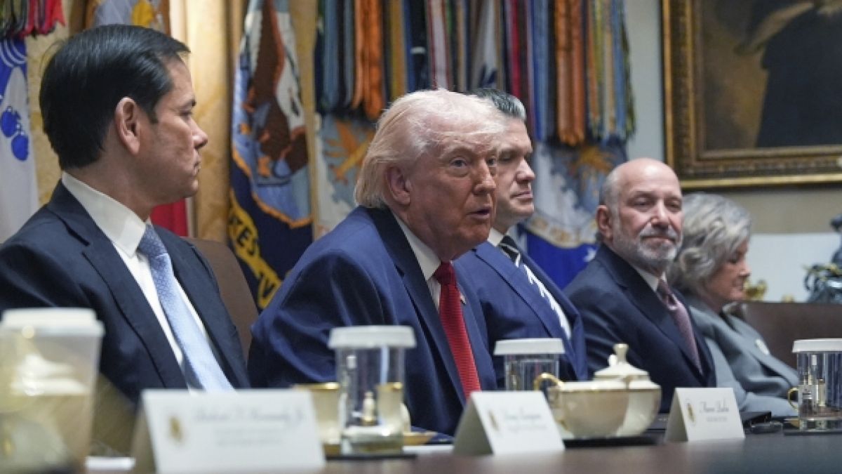 Donald Trumps Stabschefin Susie Wiles (r.) hat ein striktes Verbot erlassen. (Foto)