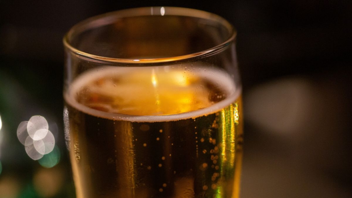 Alkoholfreies Bier gilt nicht umsonst bei vielen als "Sportgetr&auml;nk": Es enth&auml;lt jede Menge essenzielle Vitamine und Mineralien. (Foto)