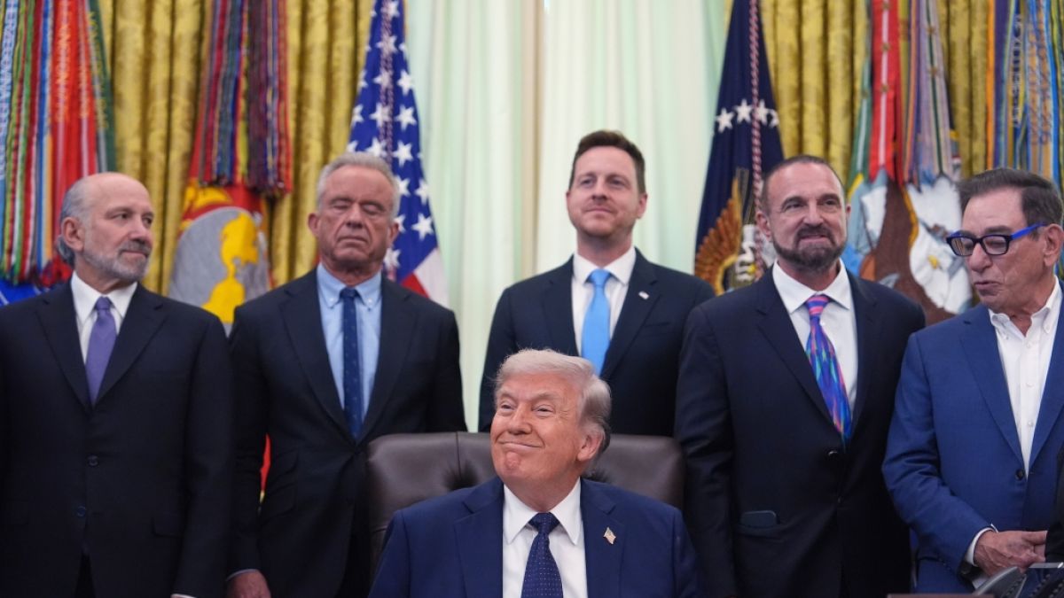 Donald Trump bezeichnet Griechenland in einer Pressekonferenz als "gro&szlig;artigen Typen". (Foto)