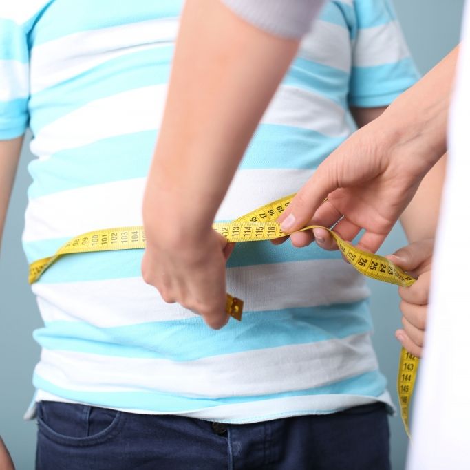 Wer als Teenager übergewichtig ist, bleibt es auch später