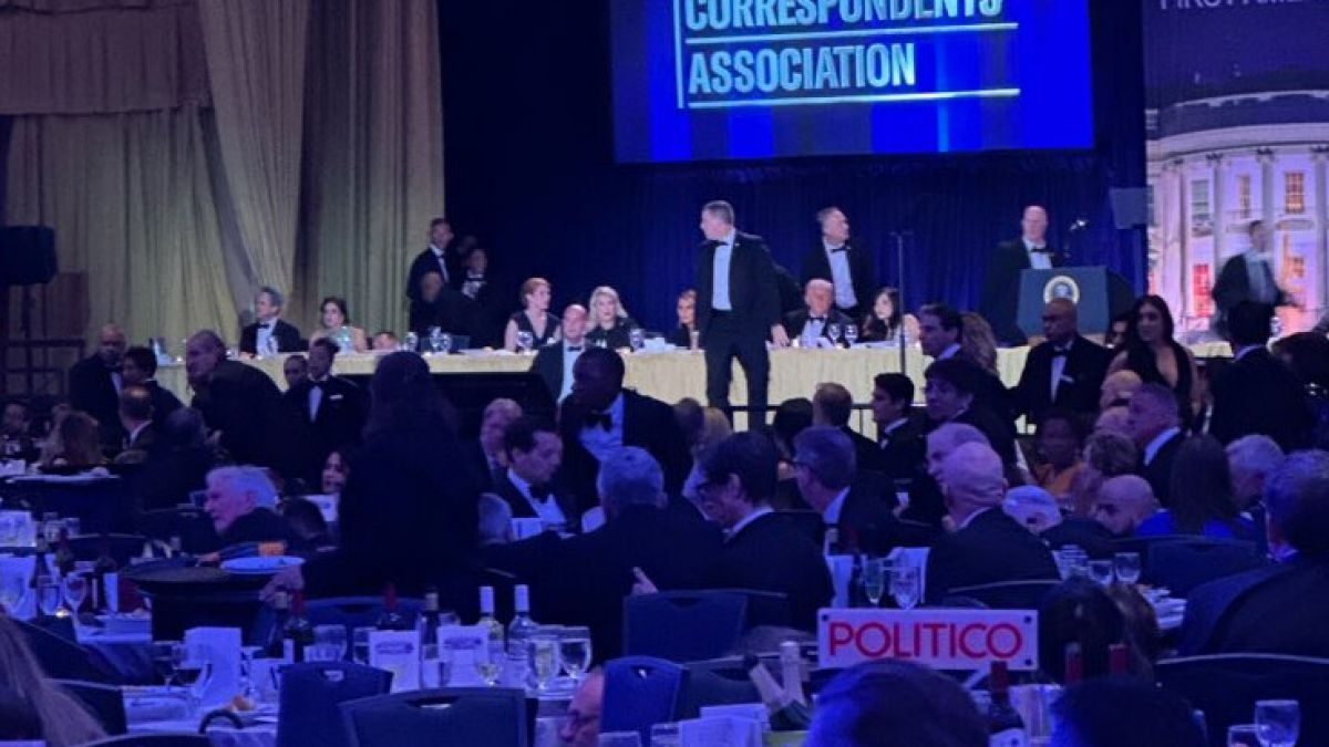 Ein Video vom Chaos beim Trump-Dinner l&auml;sst die Verschw&ouml;rungstheorien explodieren. (Foto)