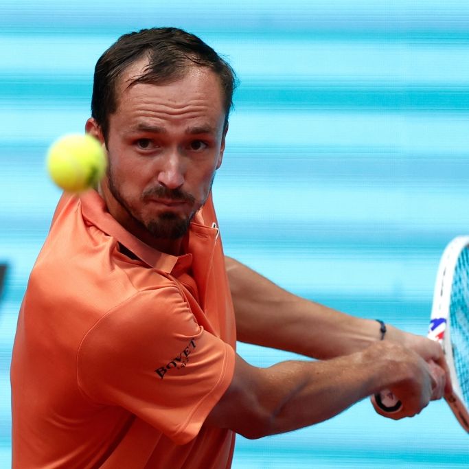 Daniil Medvedev wird dominiert von Flavio Cobolli