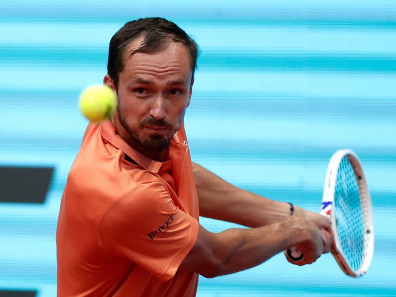 Madrid Open: Daniil Medvedev wird dominiert von Flavio Cobolli