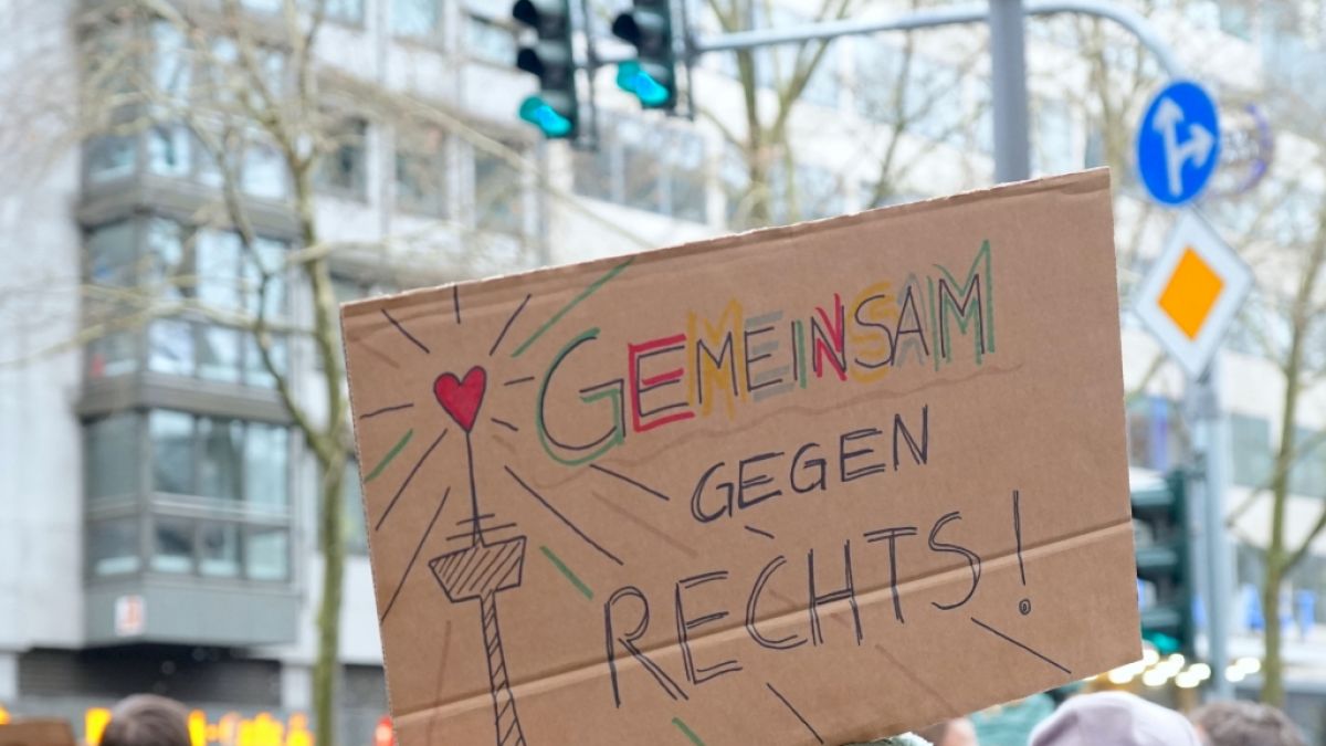 Marcant erz&auml;hlt im "Hotel Matze" &uuml;ber seinen Kampf gegen Rechtsextremismus. (Foto)