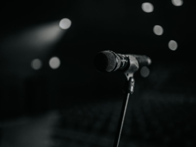 Liron Dorow alias Rowli ist tot: Deutscher Musiker (23) plötzlich gestorben - Rätselraten um Todesursache