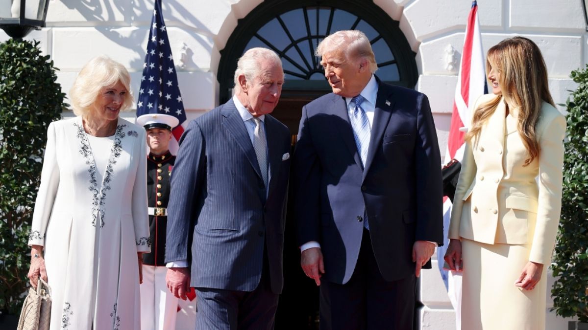 Eine Lippenleserin hat enth&uuml;llt, was Donald Trump K&ouml;nig Charles III. zugefl&uuml;stert hat. (Foto)