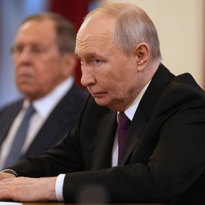 Schlechte Nachrichten für Wladimir Putin aus der Region Krasnodar: Die Ölraffinerie in Tuapse wurde erneut Ziel eines ukrainischen Drohnenangriffs.