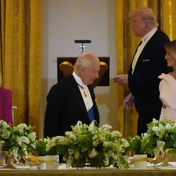 König Charles III. bloßgestellt - US-Präsident zieht Royal in Iran-Streit hinein