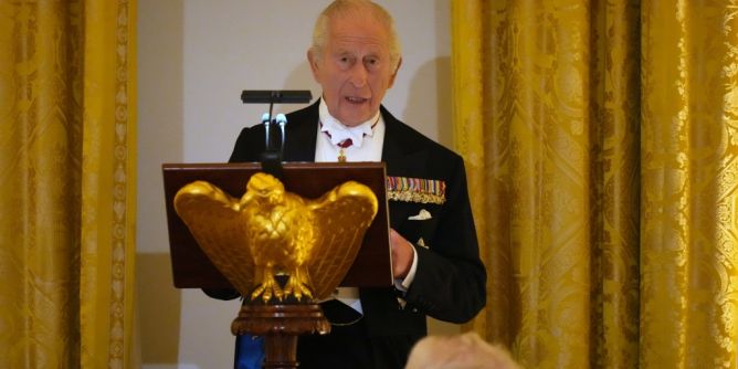 König Charles III. verunglimpft