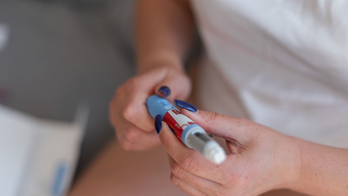 Eigentlich lassen die Spritzen die Kilos nur so dahinschmelzen - bei einigen Menschen wirken sie jedoch nicht so gut. (Foto)