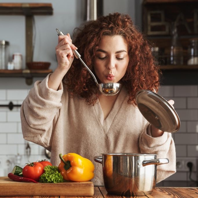 Diese Küchentricks beim Kochen lassen Sie langsamer altern
