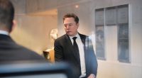 Elon Musk fordert vor Gericht von OpenAI-Mitgründer Sam Altman Schadenersatz in Millionenhöhe.