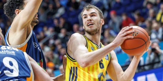 Malte Delow