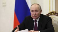 Der russische Präsident Wladimir Putin soll sich einem Medienbericht zufolge immer stärker aus der Öffentlichkeit zurückziehen.