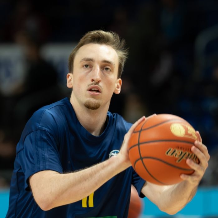 Aktuelle Stats zum Power Forward von ALBA BERLIN