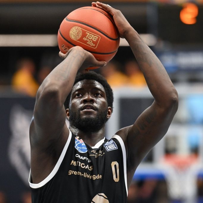Die Statistiken zum Shooting Guard des SYNTAINICS MBC