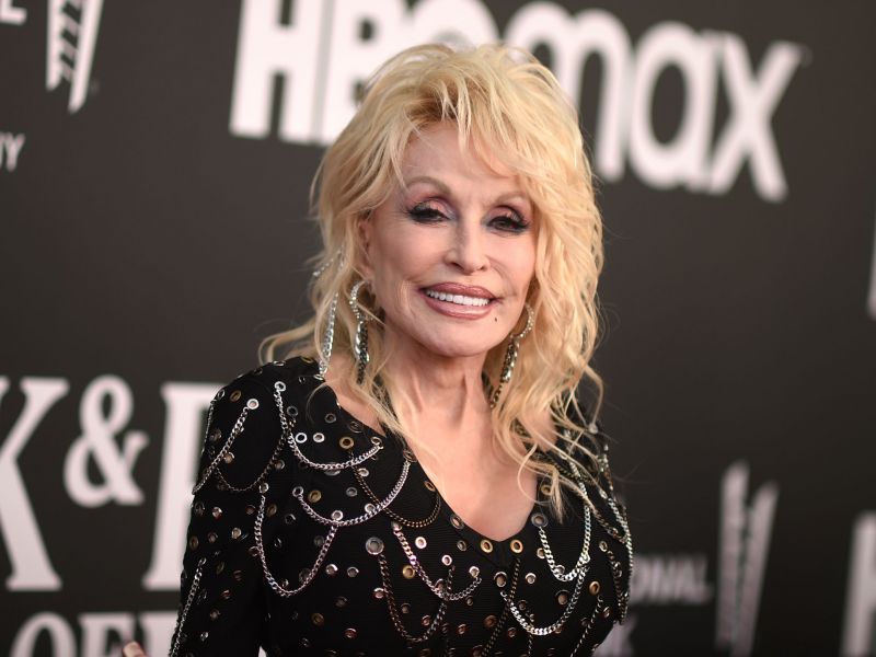 Dolly Parton: Sie nimmt Medikamente - so geht es der Country-Ikone nach der Show-Absage