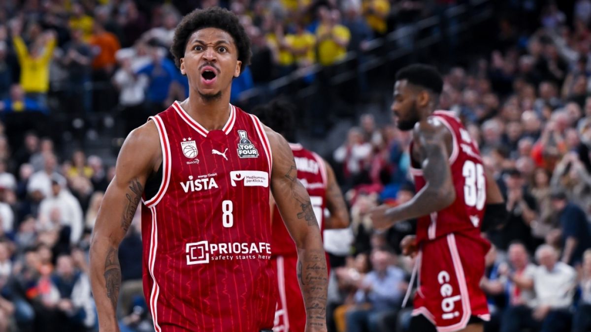 Demarcus Demonia jubelt nach dem Sieg im BBL-Pokal (Archivbild, 2026). (Foto)